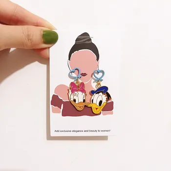 A Disney Cuki Medál, Fülbevaló Donald Kacsa Daisy Anime Tartozékok Trend Fülbevaló Ékszer a Nők Barátnője Diák Születésnapi Ajándék